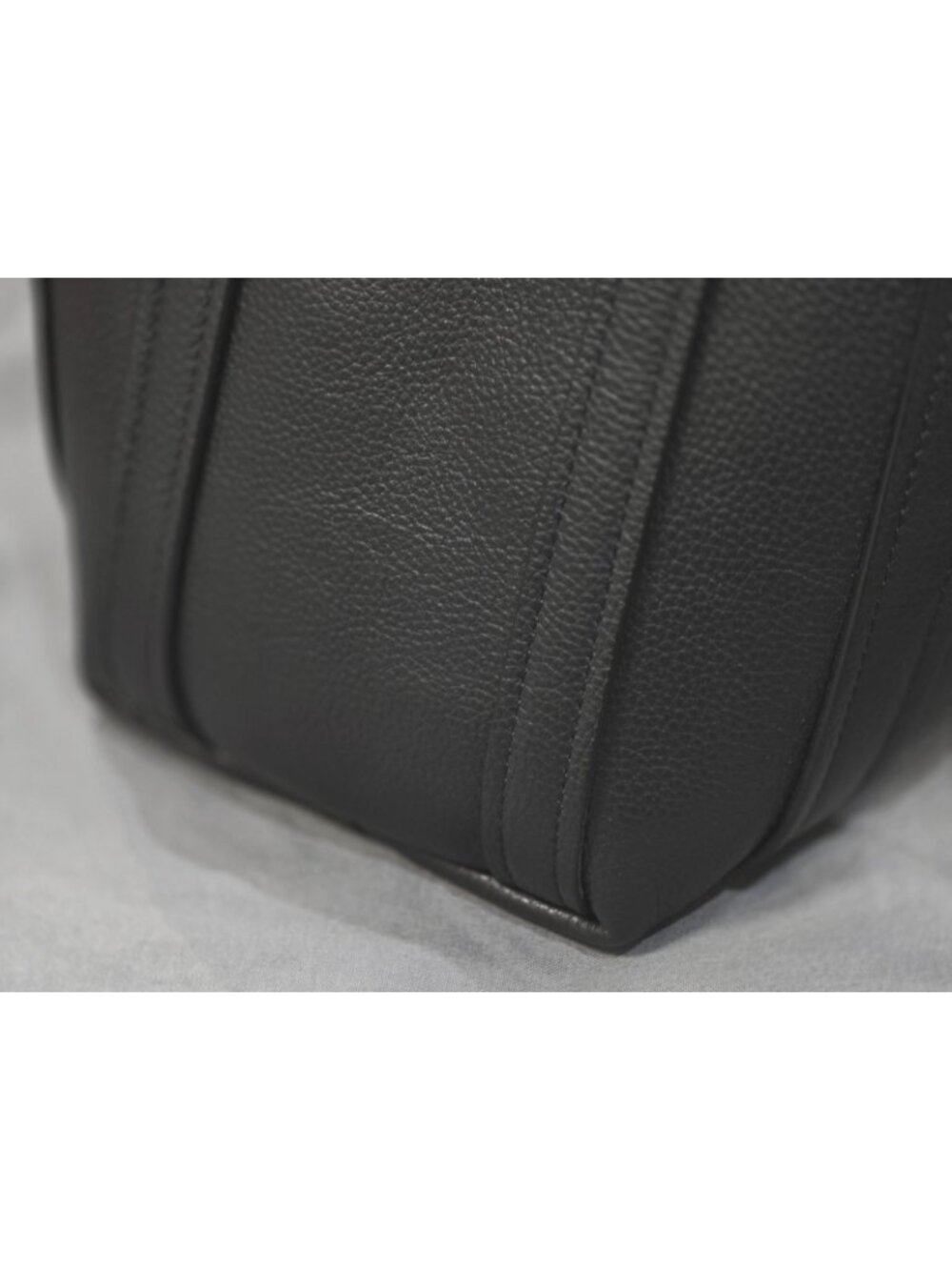 Balenciaga Everyday XS North South Handbag - Picture 14 of 15